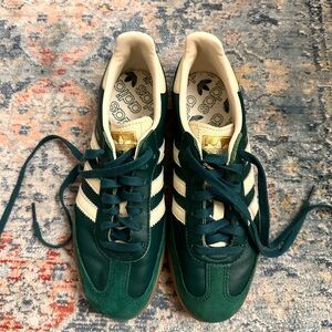 Samba OG W in collegiate green